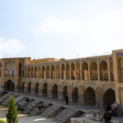 Khaju Bridge (Baba Roknedin Bridge)
